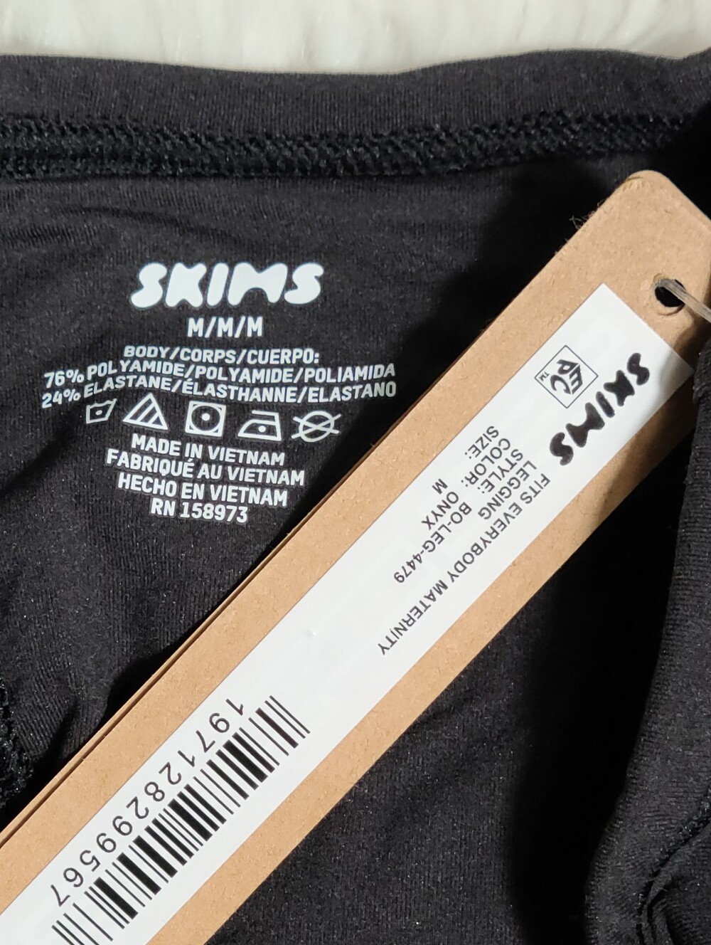 SKIMS Maternity Fits Everybody Legging Black Onyx Women Medium NEW - Picture 3 of 4
